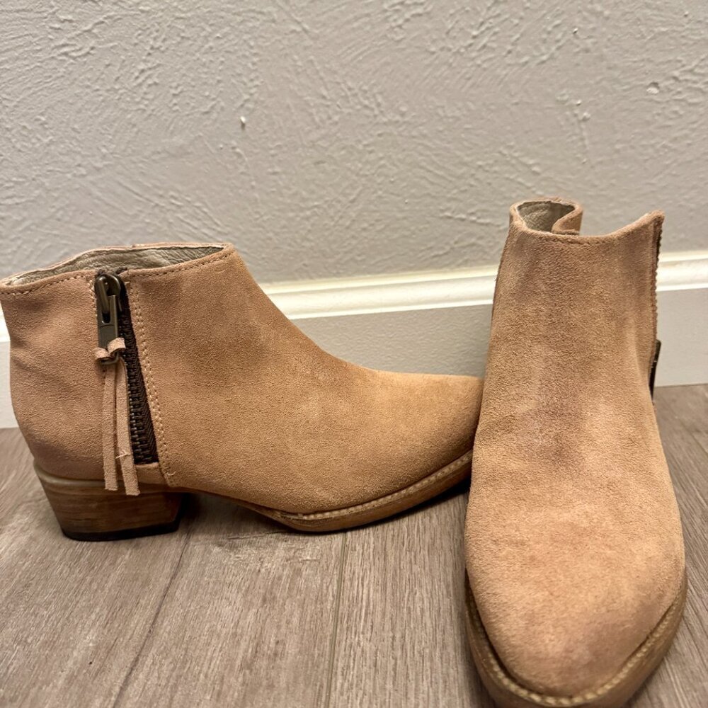 NWOB! FREEBIRD by Steven ONYX Suede Ankle Booties - Blush/Tan - Size 7 - Picture 6 of 11